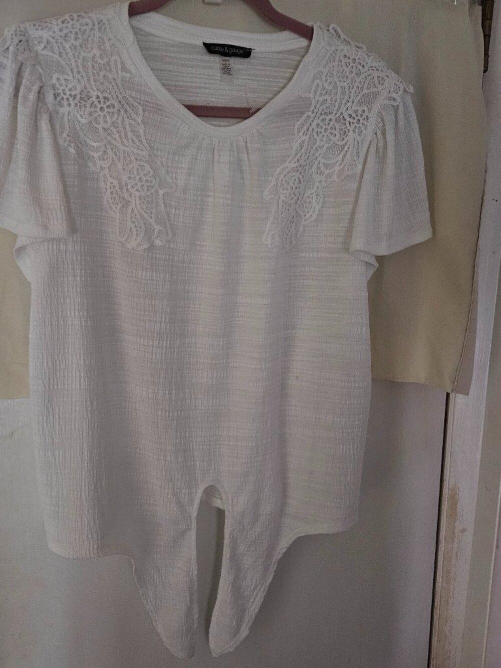 Cable & Gauge White Tie Front Women's M